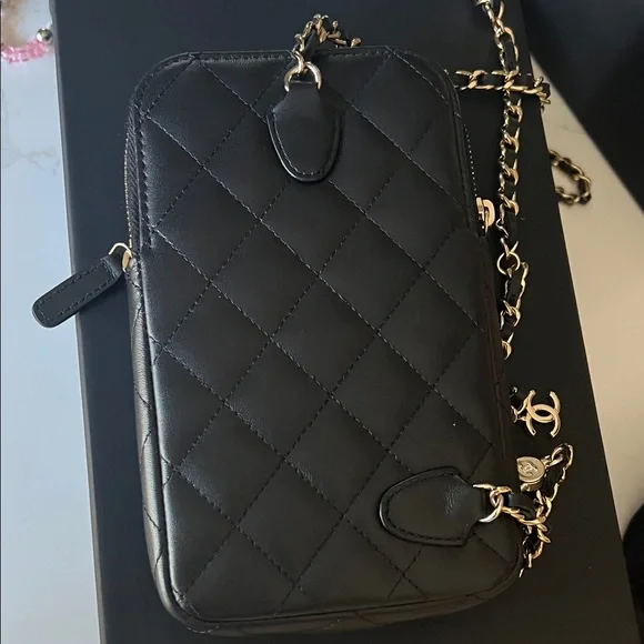 Chanel Black Quilted Phone Holder with Gold Chain - Picture 7 of 10